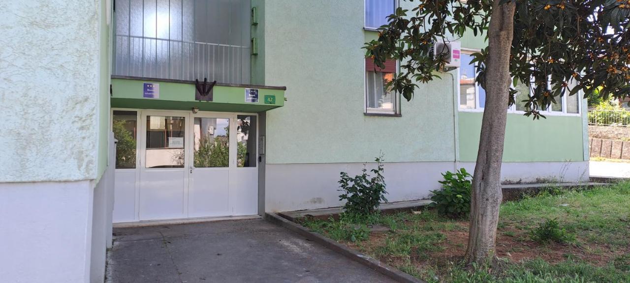 Greenline Pula Apartment Esterno foto